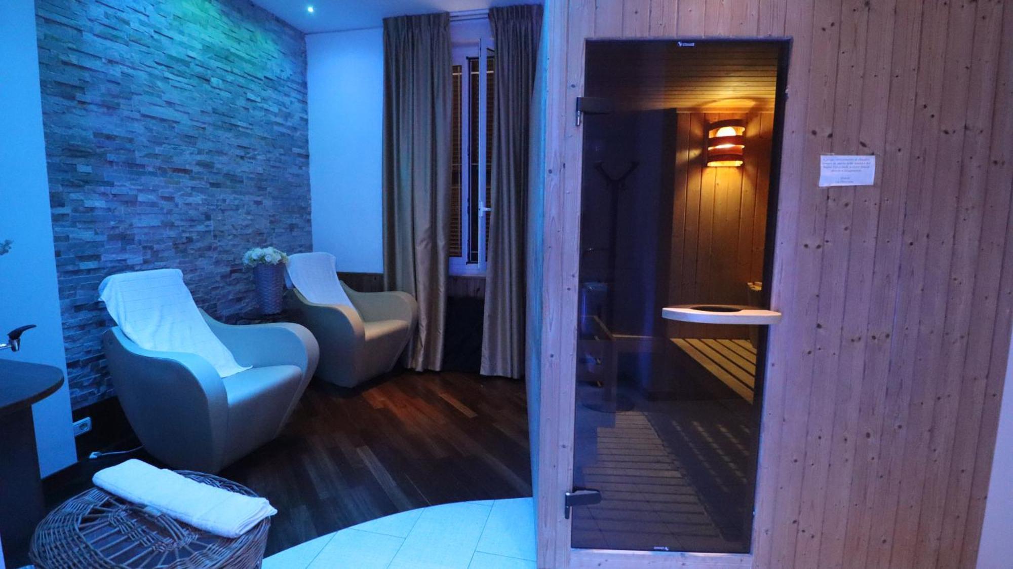 Hotel Villa Camilla Вараце Екстериор снимка