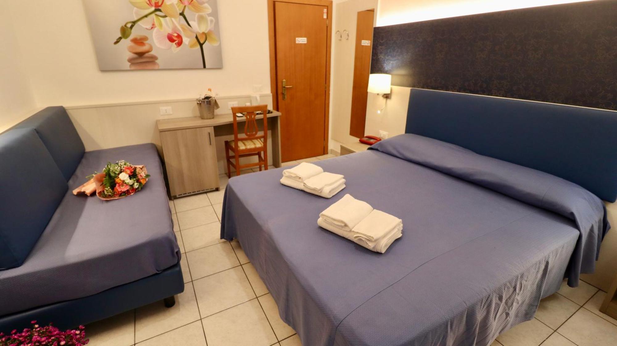 Hotel Villa Camilla Вараце Екстериор снимка