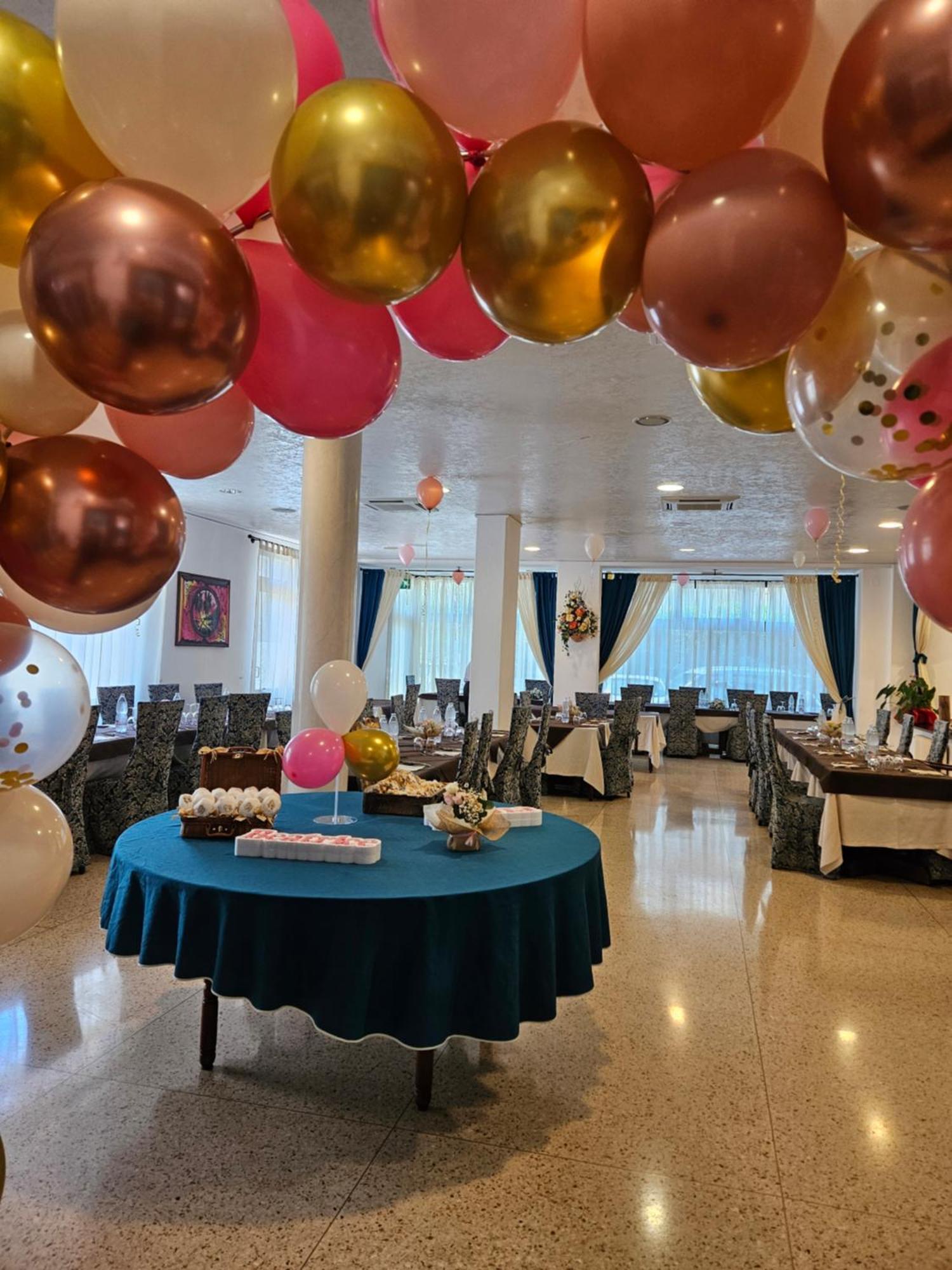 Hotel Villa Camilla Вараце Екстериор снимка