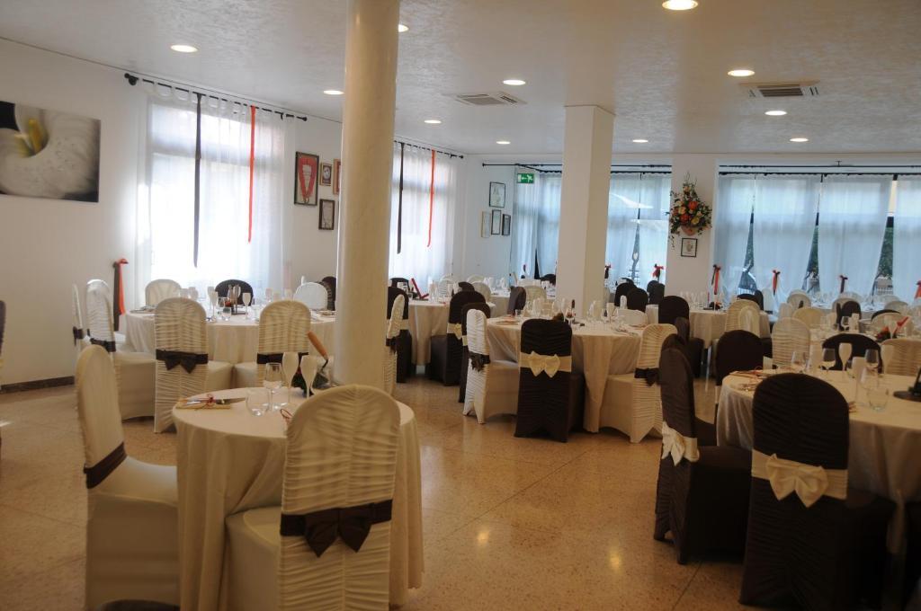 Hotel Villa Camilla Вараце Екстериор снимка
