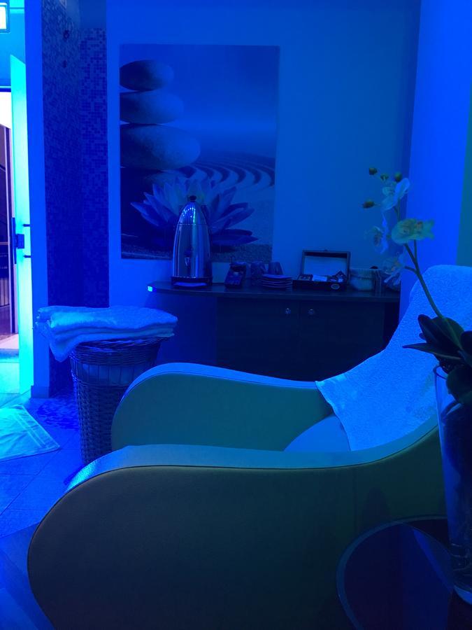 Hotel Villa Camilla Вараце Екстериор снимка