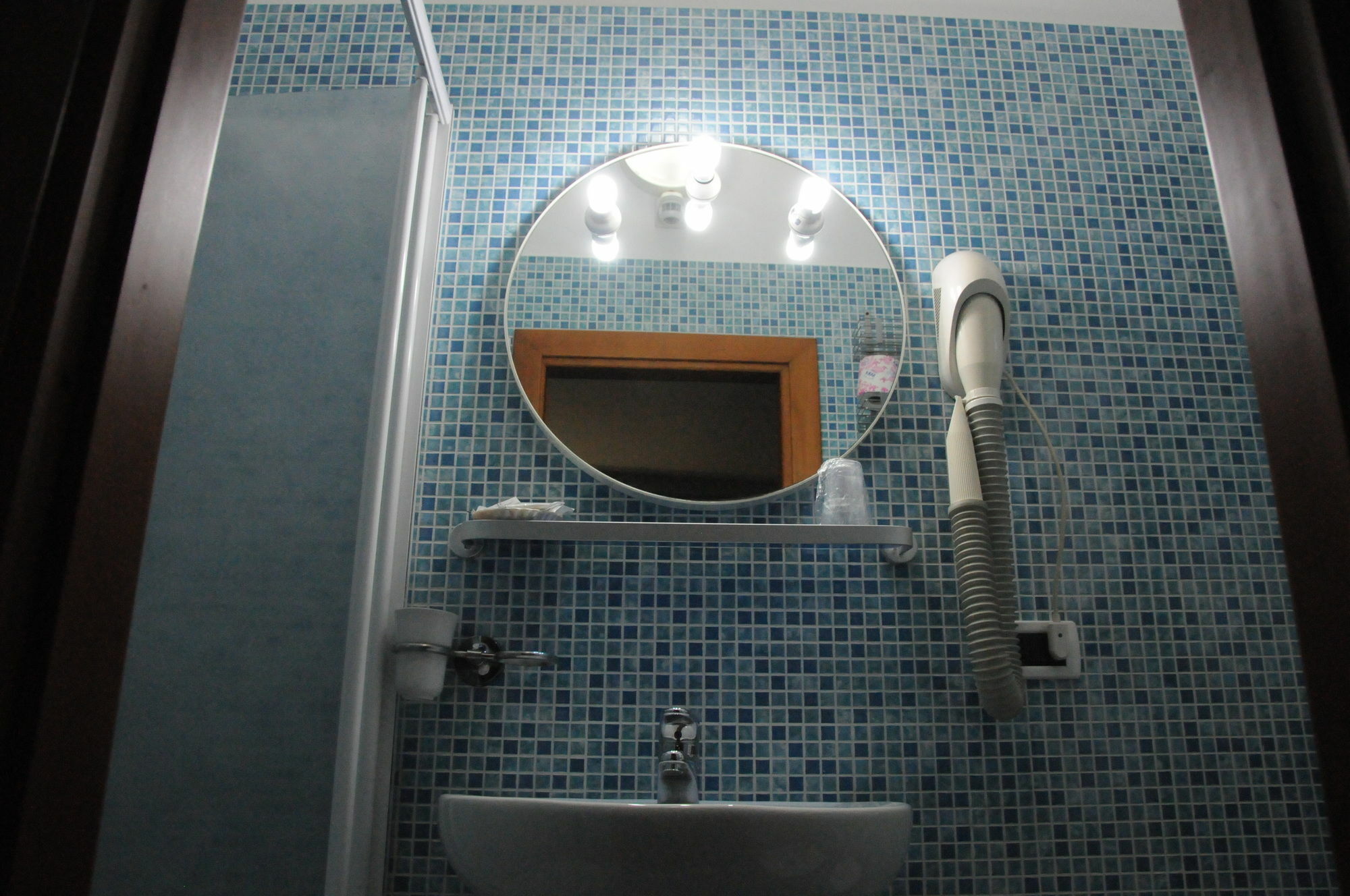 Hotel Villa Camilla Вараце Екстериор снимка